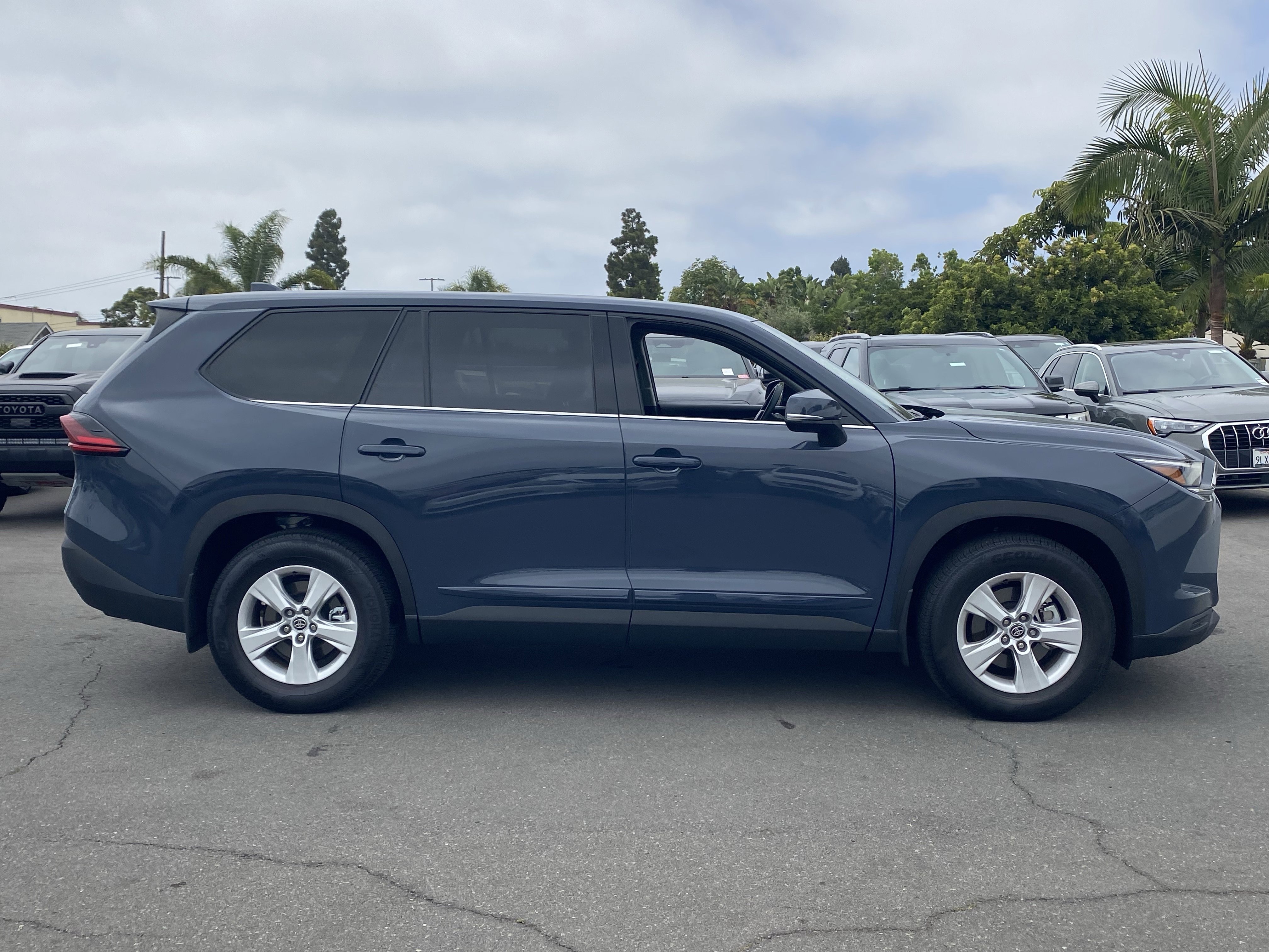 toyota grand highlander 2026 5TDAAAA59TS039494 image toyota grand highlander 2026 5TDAAAA59TS039494 image